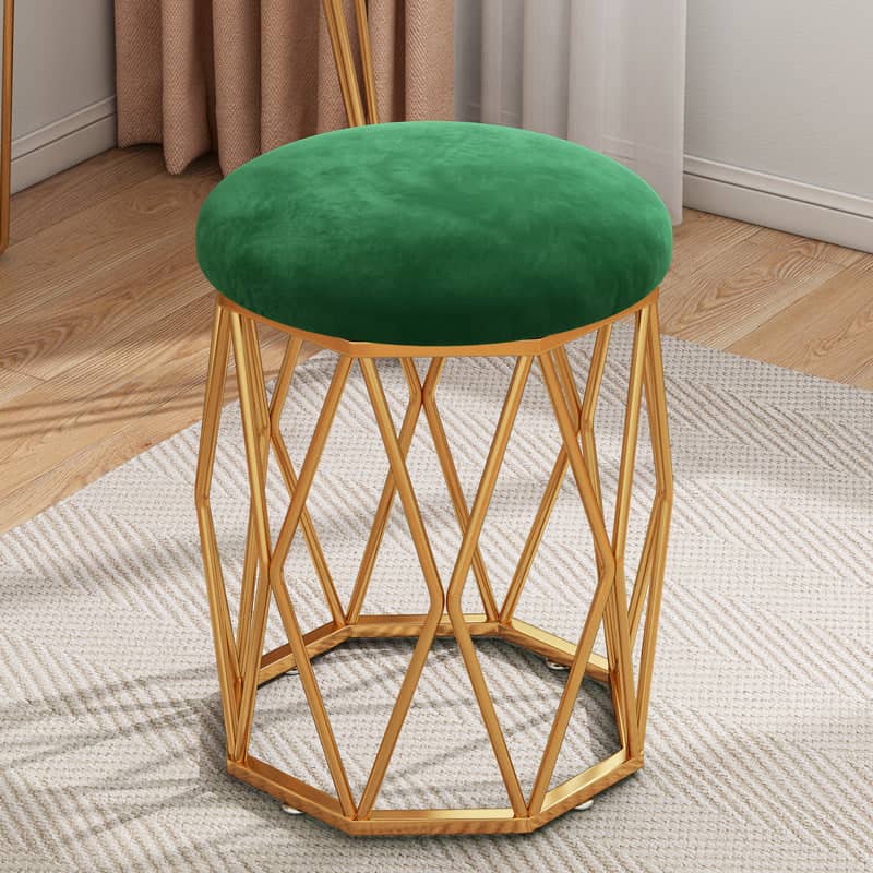 Luxury pouf seat