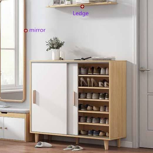 Shoe cabinet with shelves