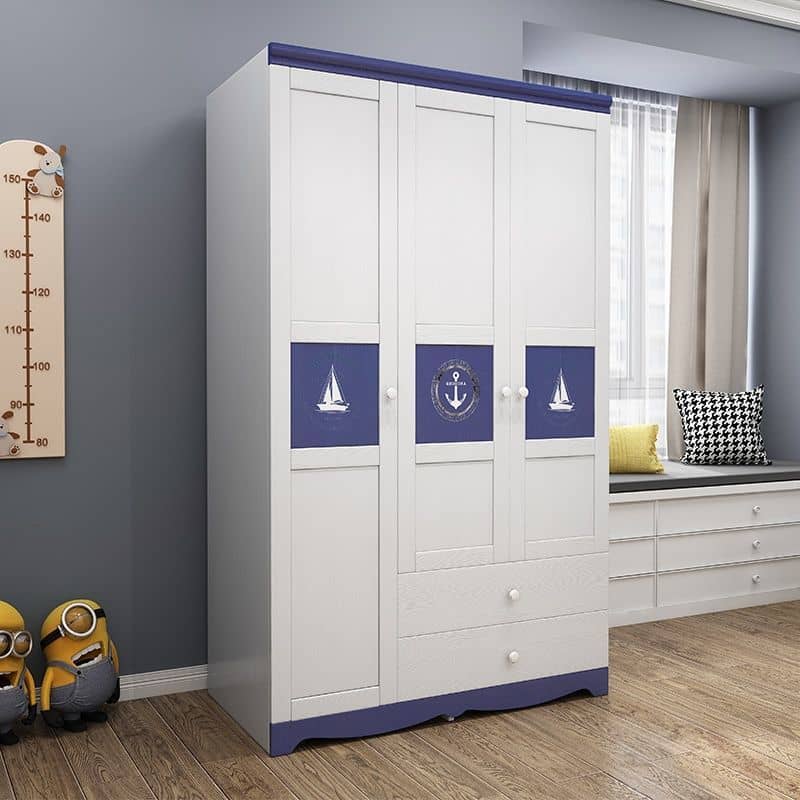 Distinctive children's wardrobe