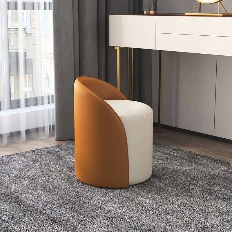 Modern pouf seat