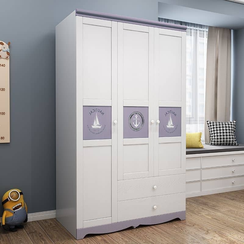 Distinctive children's wardrobe