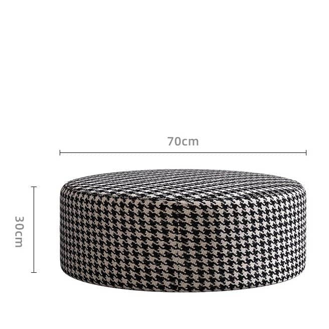 Stylish pouf seat