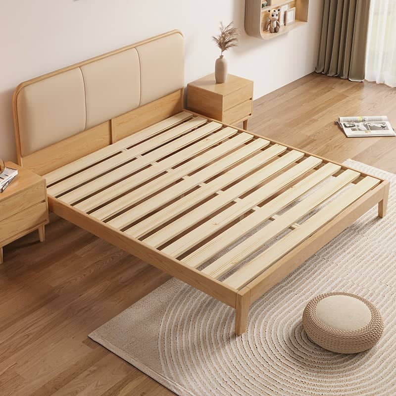 Elegantly designed bed