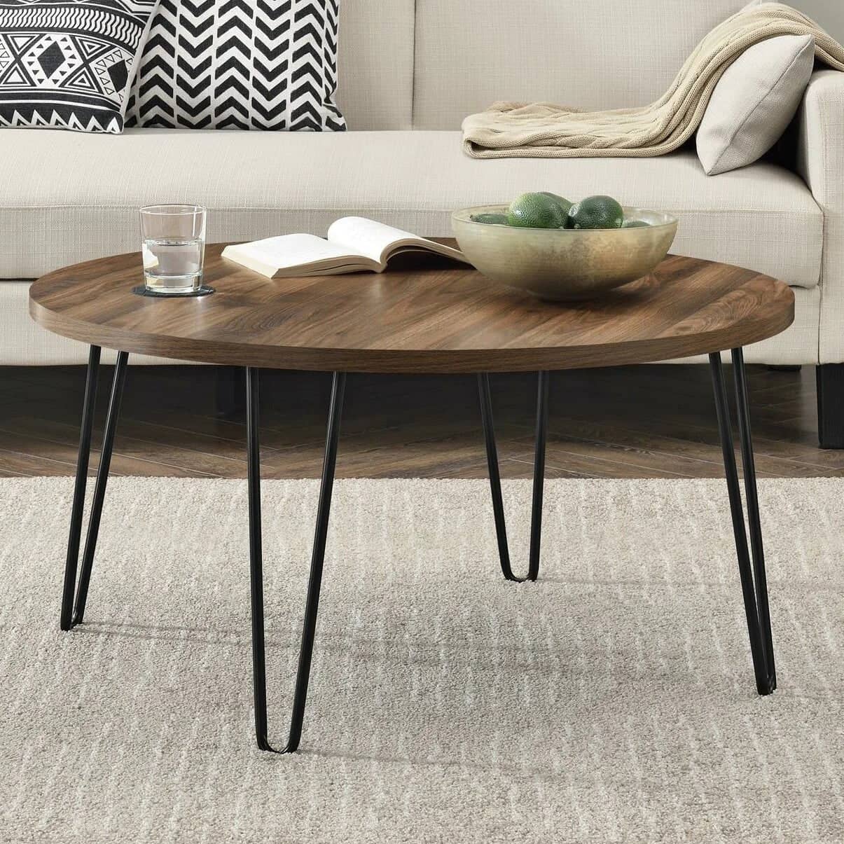 Minamlyst metal coffee table