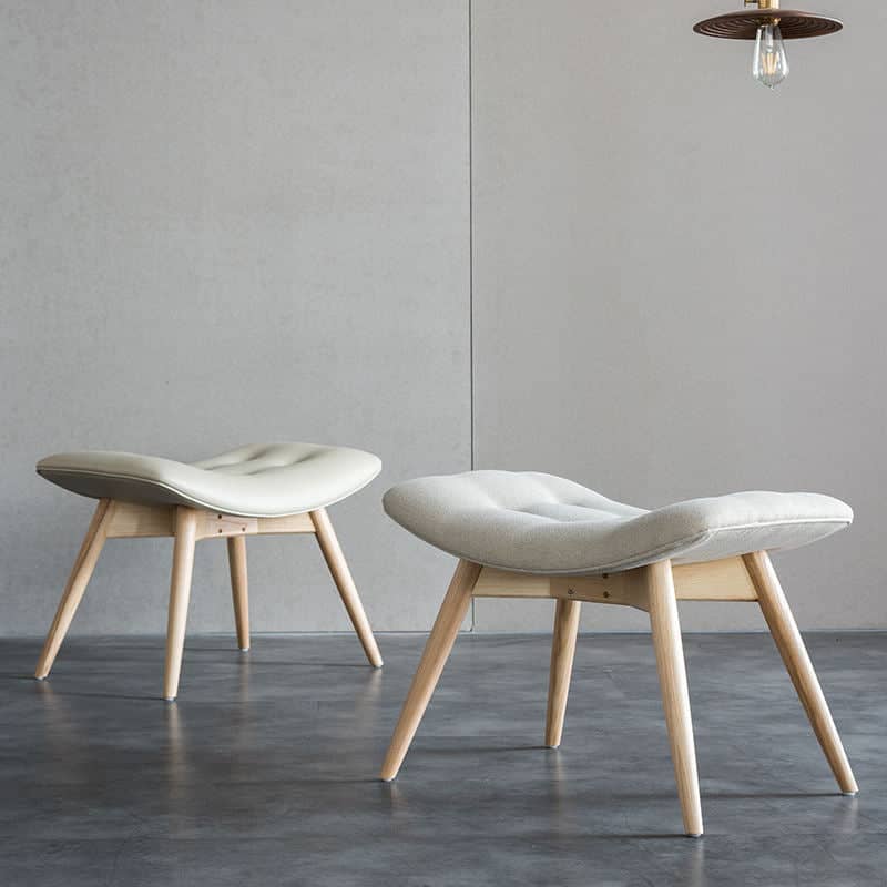 Modern pouf seat