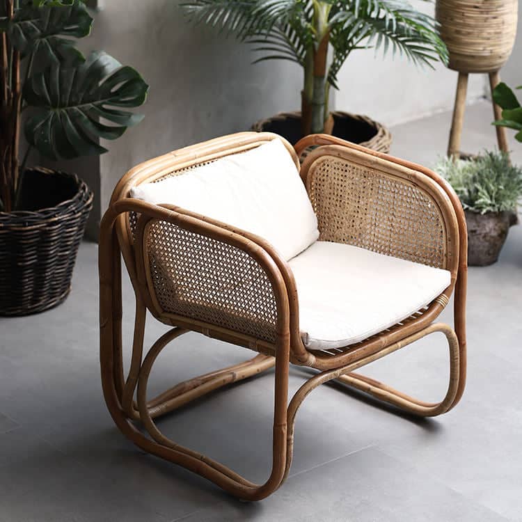 Country style lounge chair