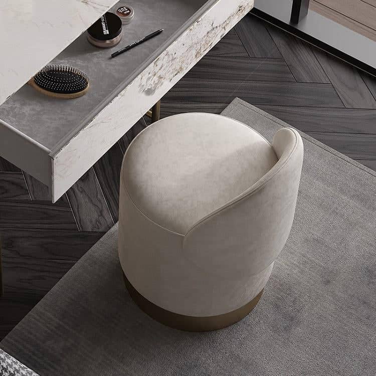 Modern pouf seat