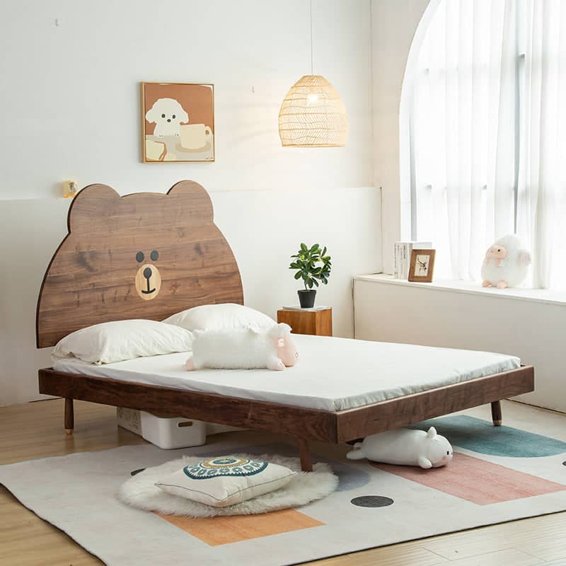 Bear shaped baby bed