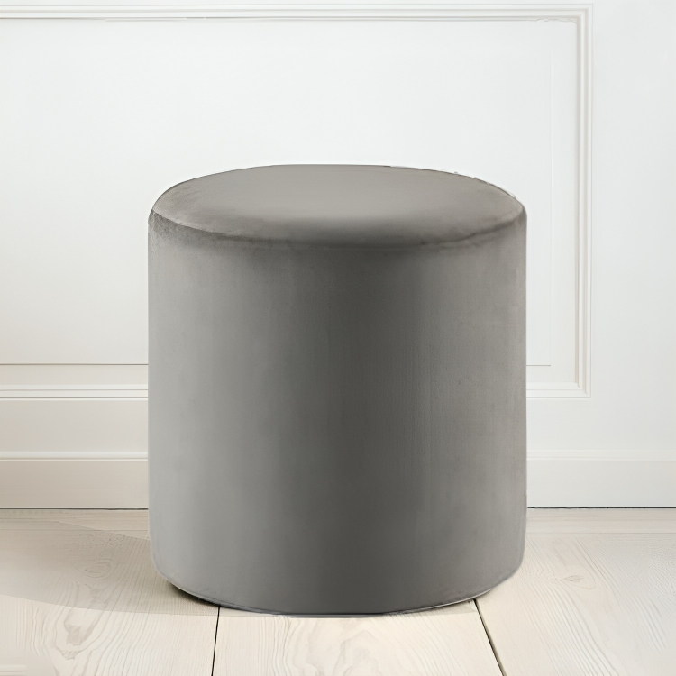 Chic design pouf