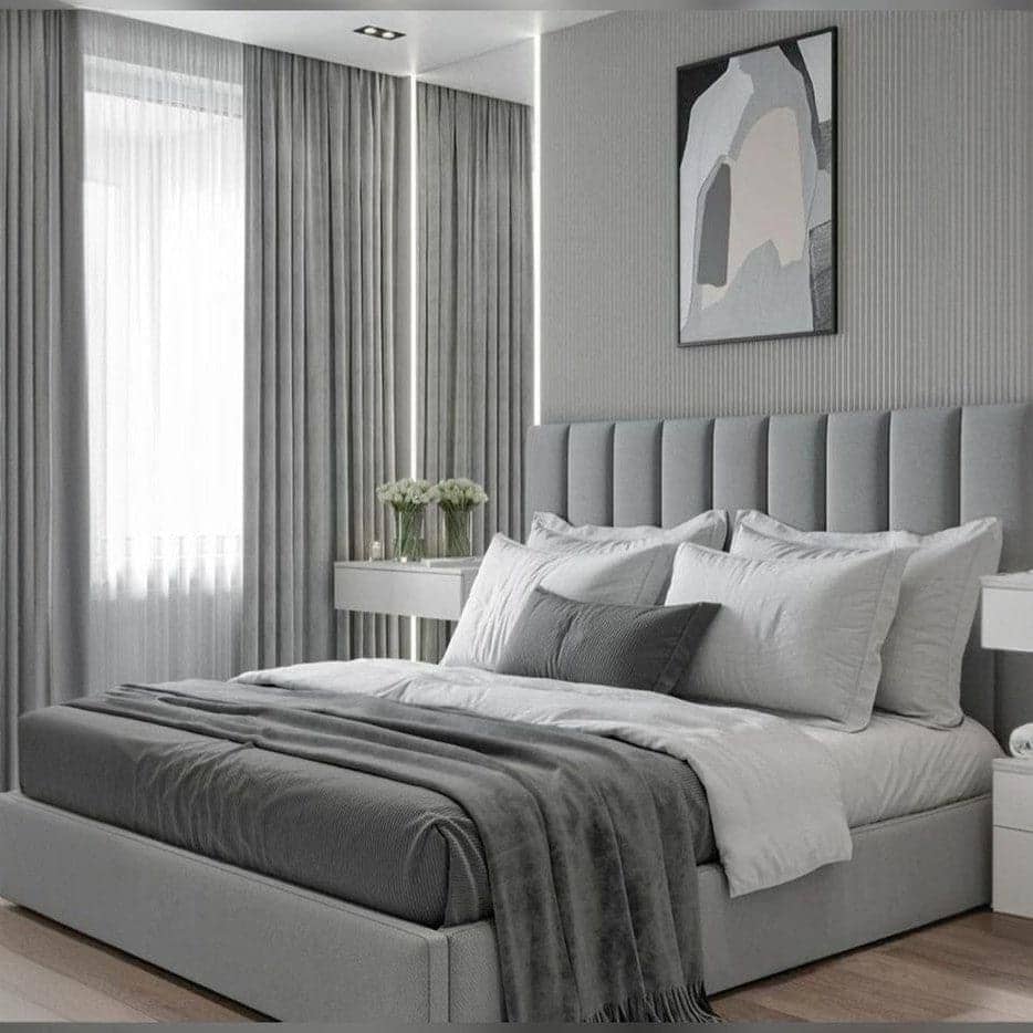 Bed with elegant upholstered back